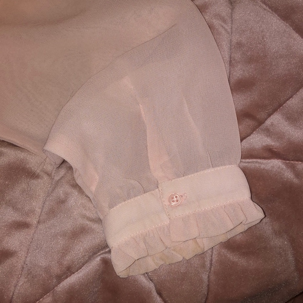 Button up - Picture 3 of 3